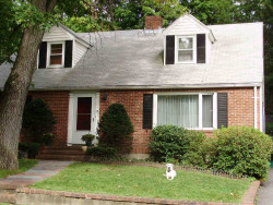 16 Dwhinda Rd, Newton, MA 02468 exterior