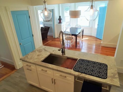 19 Carroll Ave, Newport, RI 02840 exterior
