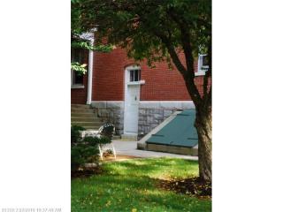 86 Ingalls Rd, Portland, ME 04109 exterior
