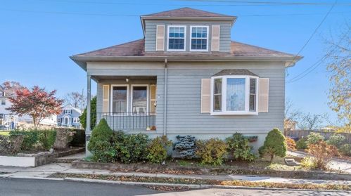 15 Carovilli St, North-Providence, RI 02904 exterior