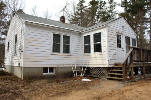 9 Colby Ave, Franklin, NH 03235 exterior