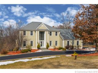 545 Patriot Rd, Southbury, CT 06488 exterior