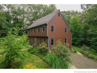 35 Wood Cart Ln, Haddam, CT 06438 exterior