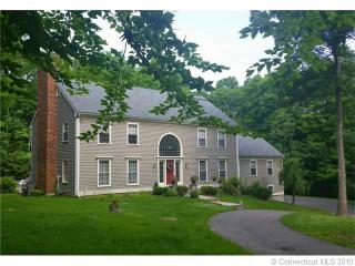 240 Scuppo Rd, Woodbury, CT 06798 exterior