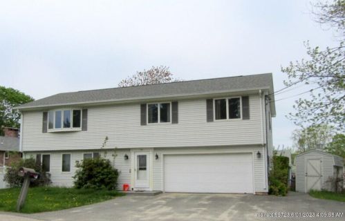 4 Dupuis Ave, Lewiston, ME 04240 exterior
