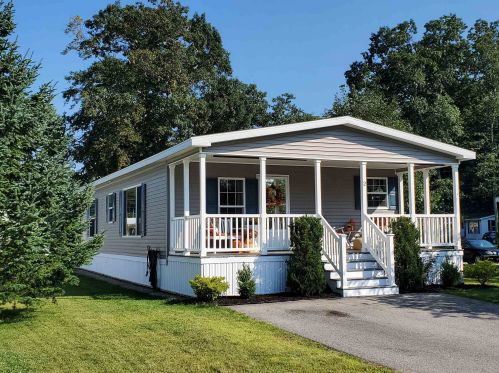 2 Lilac Way, North-Hampton, NH 03862 exterior