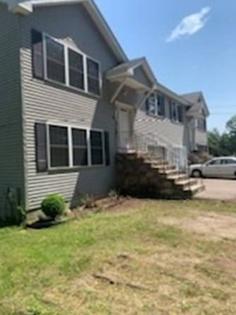 17 Nathaniel Ct, Worcester, MA 01604 exterior