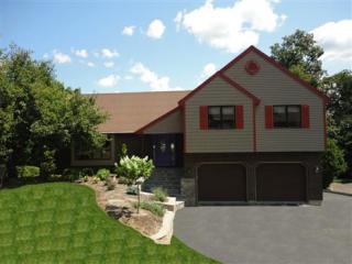 22 Peach Orchard Hl, Plainville, CT 06062 exterior