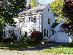 33 Lantern Ln, Newton, MA 02459 exterior