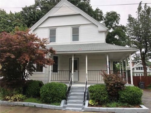 67 Rutherglen Ave, Providence, RI 02907 exterior