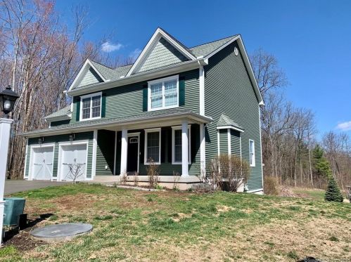 8 Bushel Rd, Plainville, CT 06062 exterior
