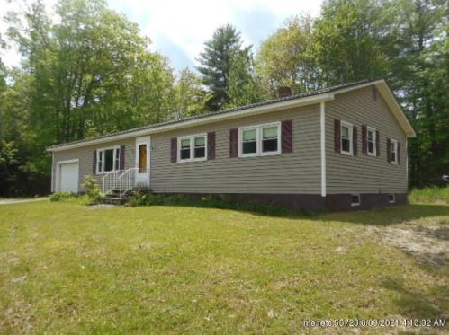 86 Medway Rd, Mattawamkeag, ME 04459 exterior