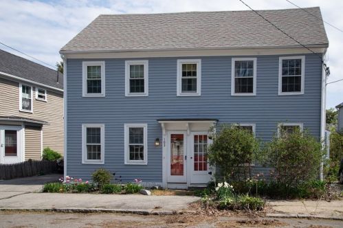 105 Prospect St, Plum Island, MA 01950 exterior