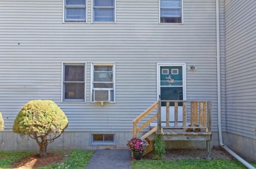 37 Wall St, Worcester, MA 01604 exterior