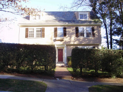 14 Magnolia Ave, Newton, MA 02458 exterior