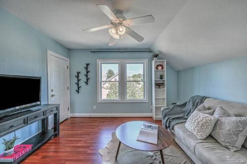 331 Williams St, Providence, RI 02906 exterior