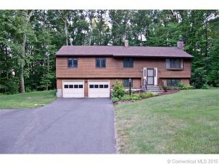 79 Old Meadow Plain Rd, Simsbury, CT 06089 exterior