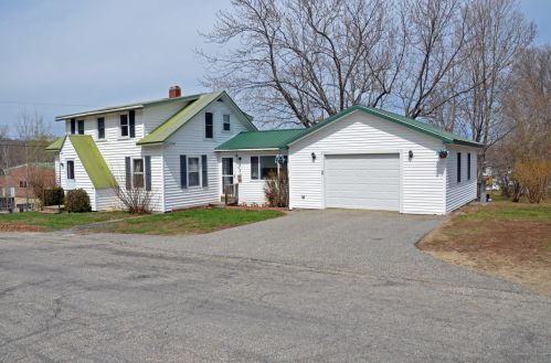 2 Nevers Ave, Norway, ME 04268 exterior