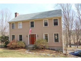 86 Westwood Rd, Woodbury, CT 06798 exterior