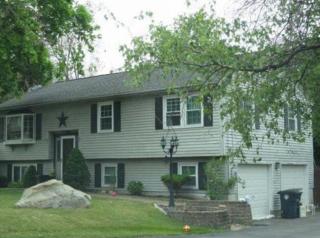 5 Old Coach Rd, Nashua, NH 03062 exterior