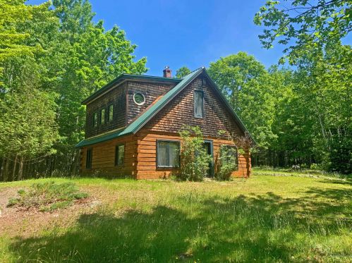 3350 Mariaville Rd, Amherst, ME 04605 exterior