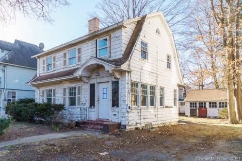 200 Elmwood Ave, Bridgeport, CT 06605 exterior