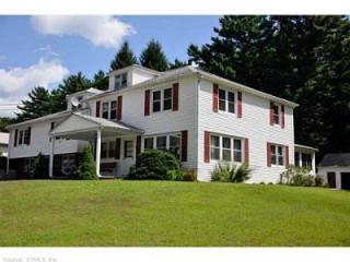 28 Salmon Dr, Moosup, CT 06354 exterior