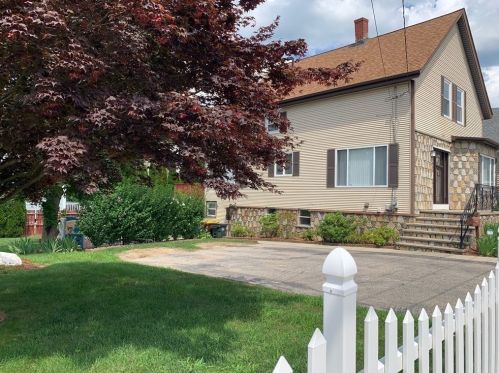 1120 New Boston Rd, Fall-River, MA 02720 exterior