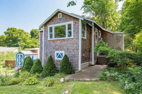 75 Ferry Hill Rd, Marshfield, MA 02050 exterior