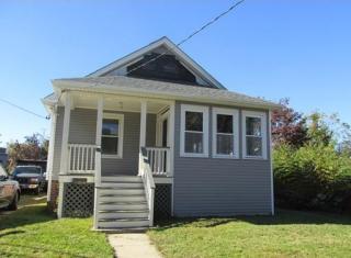 735 Main Rd, Tiverton, RI 02878 exterior