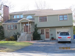 10 Ivy Dr, Newton, MA 02466 exterior