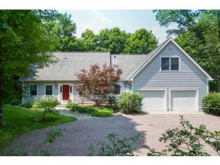 23 Potter Pl, Shelburne, VT 05482 exterior