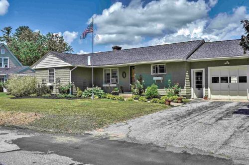 17 Wheelock St, Keene, NH 03431 exterior