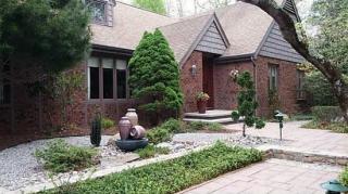 8 Forest View Dr, Scituate, RI 02831 exterior