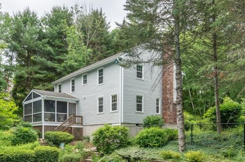 95 Clement Rd, Townsend, MA 01474 exterior
