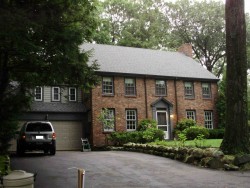 17 Moffat Rd, Newton, MA 02468 exterior