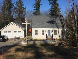 53 Pender Rd, Northwood, NH 03261 exterior