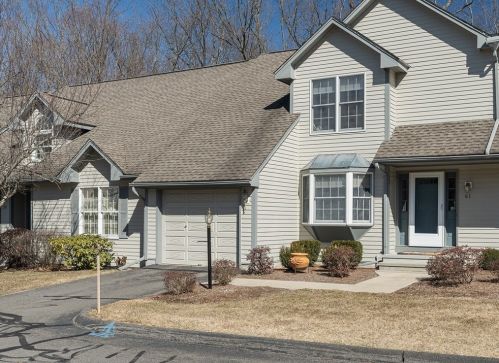 61 Dartmoor, Enfield, CT 06082 exterior