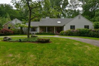 10 Mill Brook Rd, Stamford, CT 06902 exterior