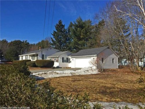 17 Carlisle St, Ellsworth, ME 04605 exterior