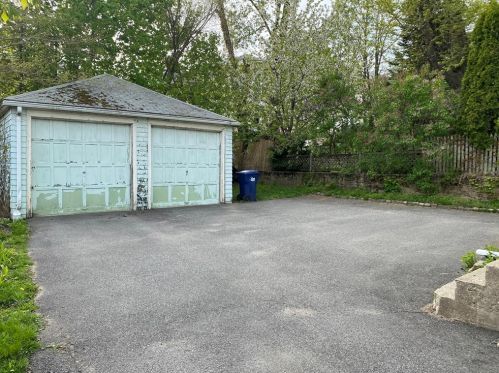 10 Bigelow St, Roxbury-Xing, MA 02135 exterior
