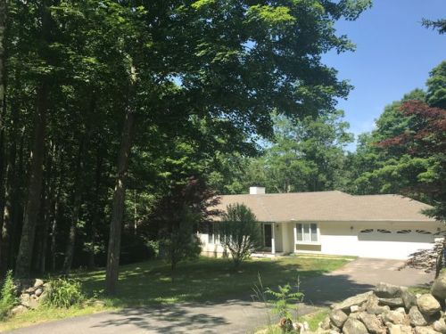11 Marshepaug Rd, Goshen, CT 06756 exterior