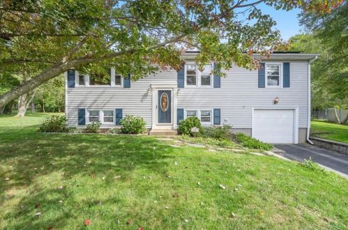 22 Grant Dr, North-Kingstown, RI 02852 exterior