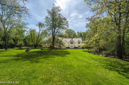 99 Hunting Ridge Rd, Greenwich, CT 06831 exterior