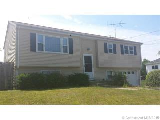 3 Oriole St, Pawcatuck, CT 06379 exterior