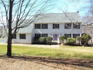 53 Tri Mountain Rd, Durham, CT 06422 exterior