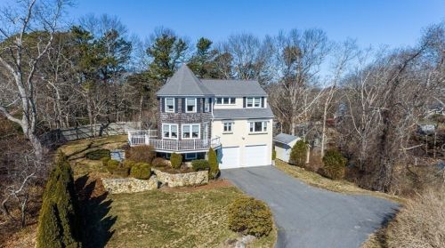 1 Lily Pond Rd, Plymouth, MA 02360 exterior