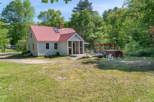 18 Upper Mad River Rd, Ellsworth, NH 03285 exterior