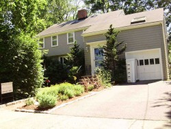 73 Hartman Rd, Newton, MA 02459 exterior