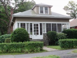 166 Parmenter Rd, Newton, MA 02465 exterior
